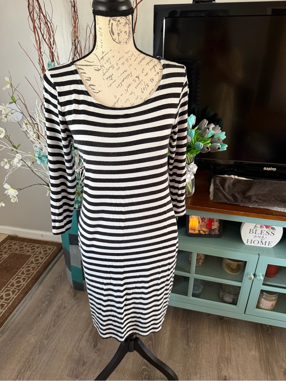 Old Navy Black and White Striped Midi Dress Size Small/Petite